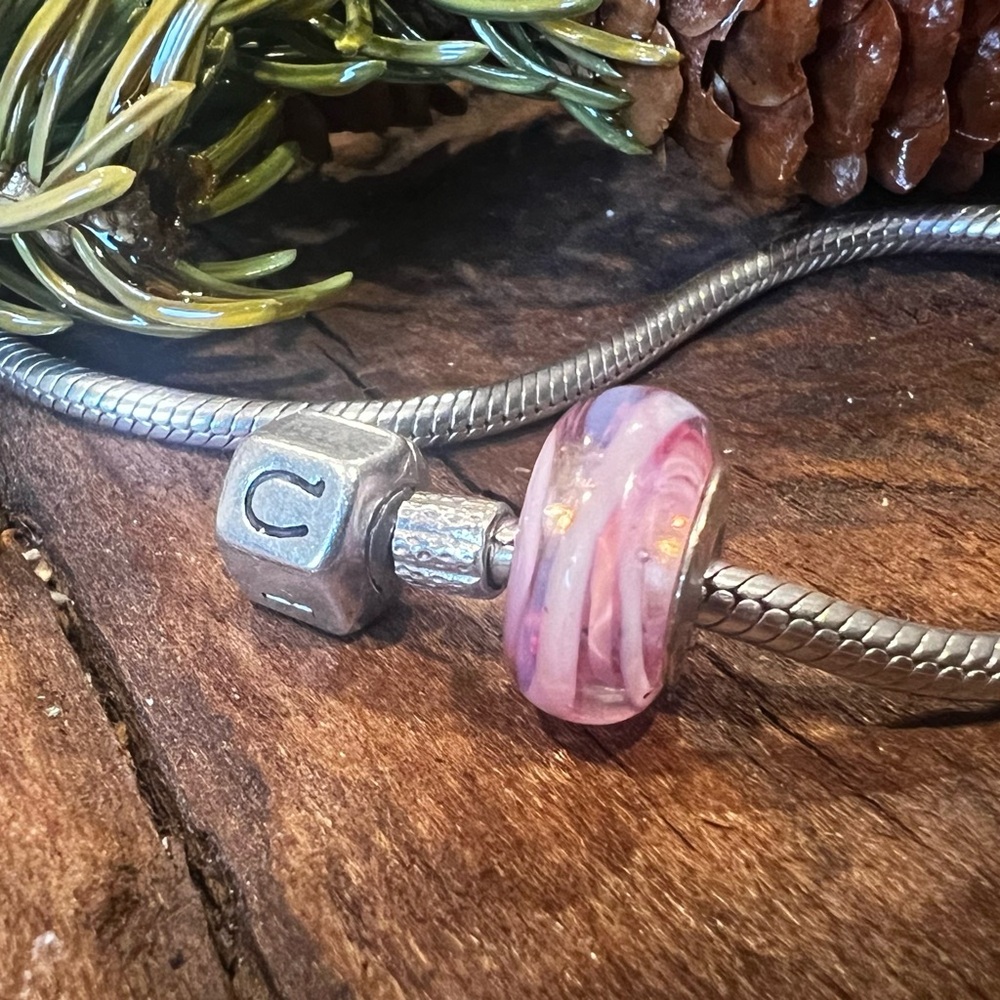 Swarovski Chamilia Irresistible Pink Murano Glass Ribbons Ribbons Sterling 925